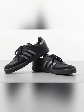 NWT Women's Adidas Sambae Size 10